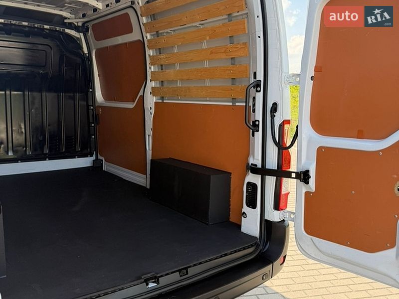 Микроавтобус грузовой (до 3,5т) Renault Master 2021 в Дубно