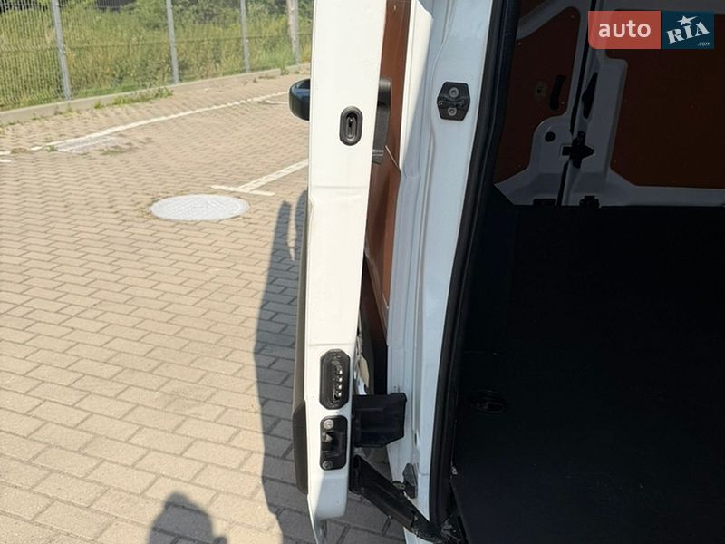 Микроавтобус грузовой (до 3,5т) Renault Master 2021 в Дубно