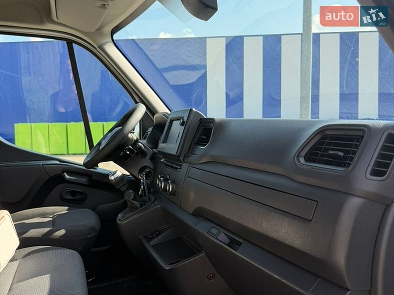 Микроавтобус грузовой (до 3,5т) Renault Master 2021 в Дубно