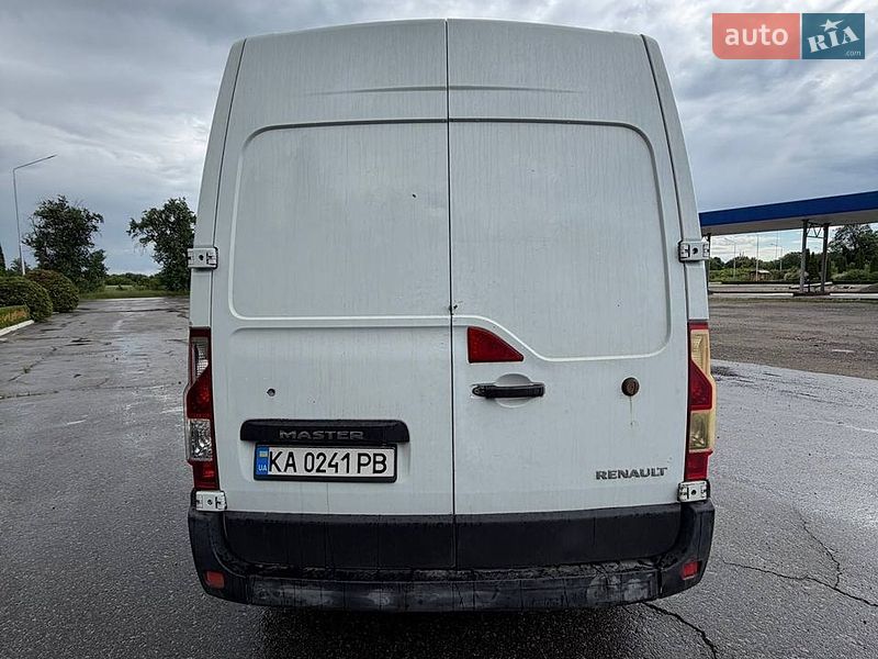 Грузовой фургон Renault Master 2016 в Киеве