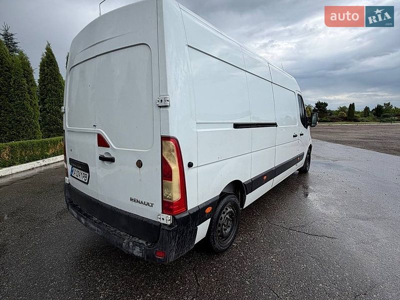 Грузовой фургон Renault Master 2016 в Киеве