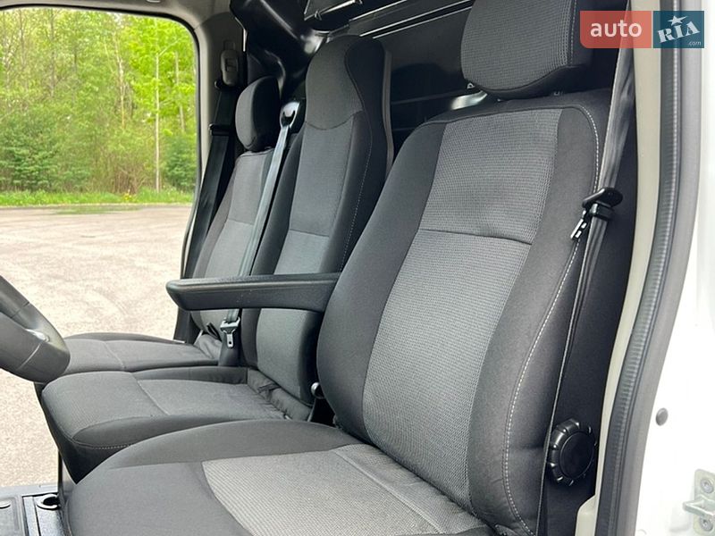 Вантажний фургон Renault Master 2021 в Ковелі