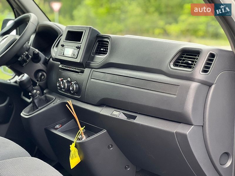 Вантажний фургон Renault Master 2021 в Ковелі