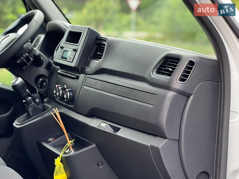Вантажний фургон Renault Master 2021 в Ковелі