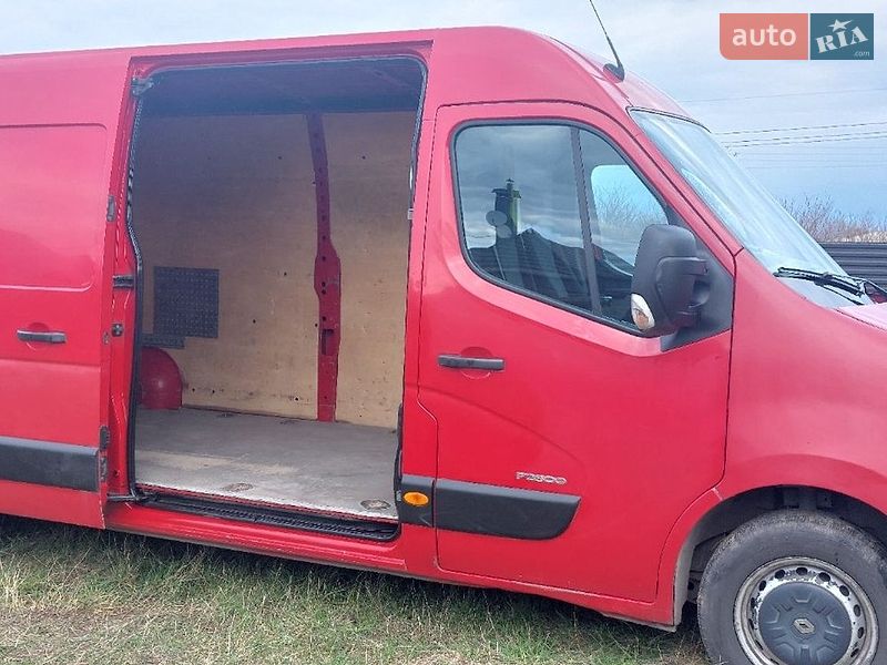 Грузовой фургон Renault Master 2013 в Луцке