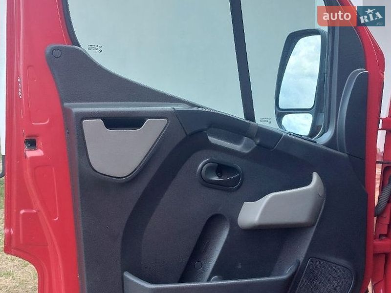 Грузовой фургон Renault Master 2013 в Луцке