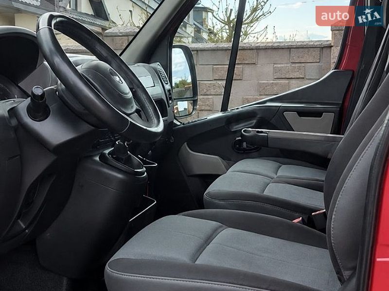 Грузовой фургон Renault Master 2013 в Луцке