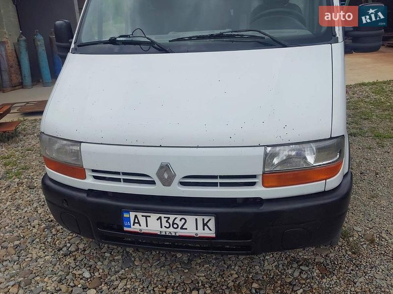 Вантажний фургон Renault Master 2003 в Івано-Франківську