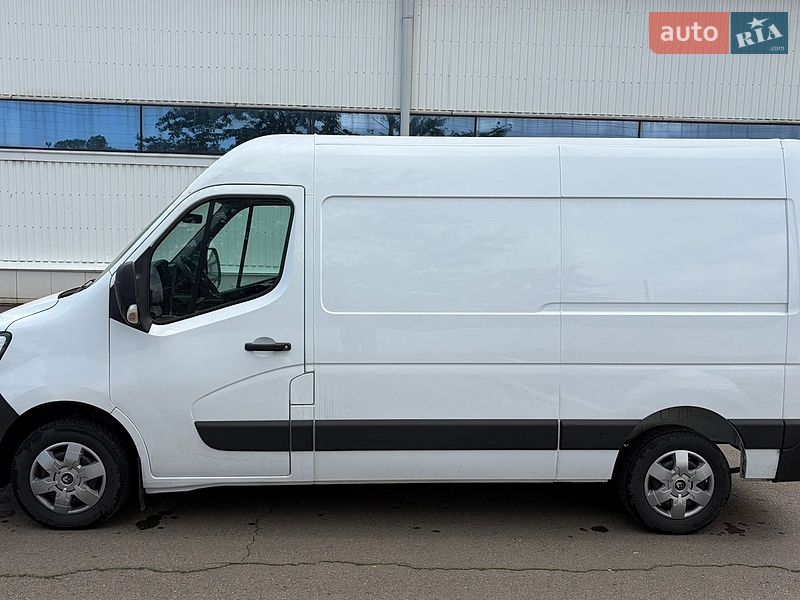 Вантажний фургон Renault Master 2022 в Білгороді-Дністровському