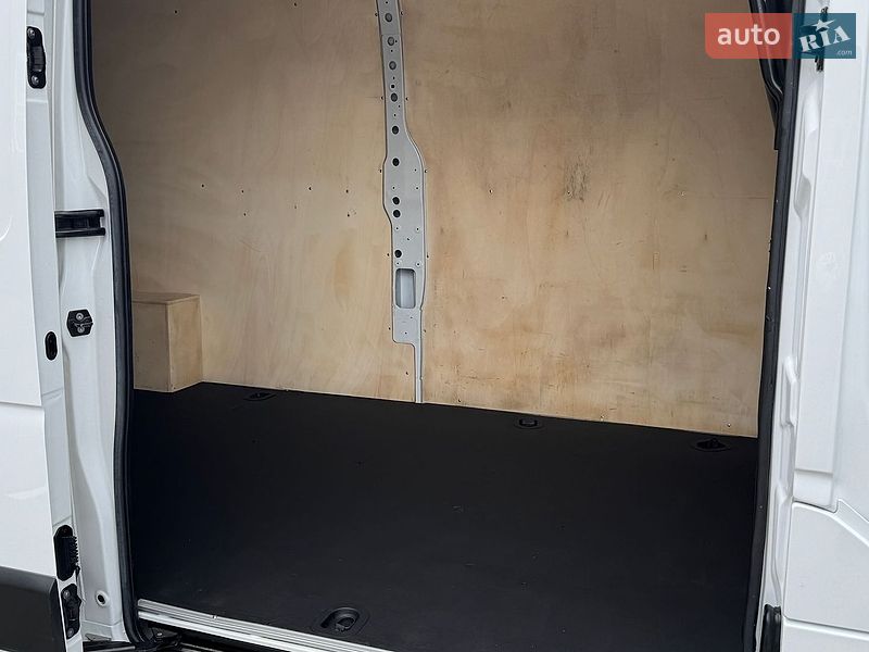 Вантажний фургон Renault Master 2023 в Дубні