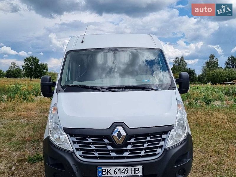 Мінівен Renault Master 2015 в Ківерцях