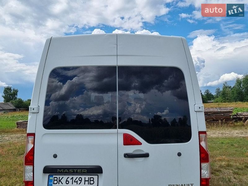 Минивэн Renault Master 2015 в Киверцах