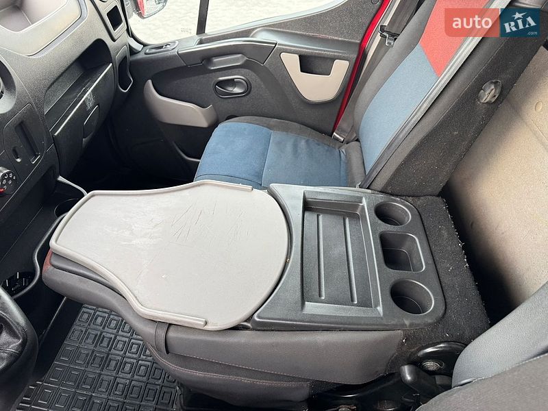 Тентованый Renault Master 2015 в Дубно