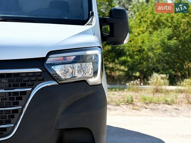 Вантажний фургон Renault Master 2022 в Києві