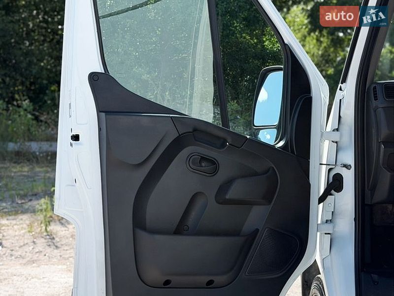 Вантажний фургон Renault Master 2022 в Києві