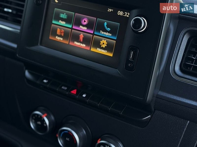 Вантажний фургон Renault Master 2022 в Києві