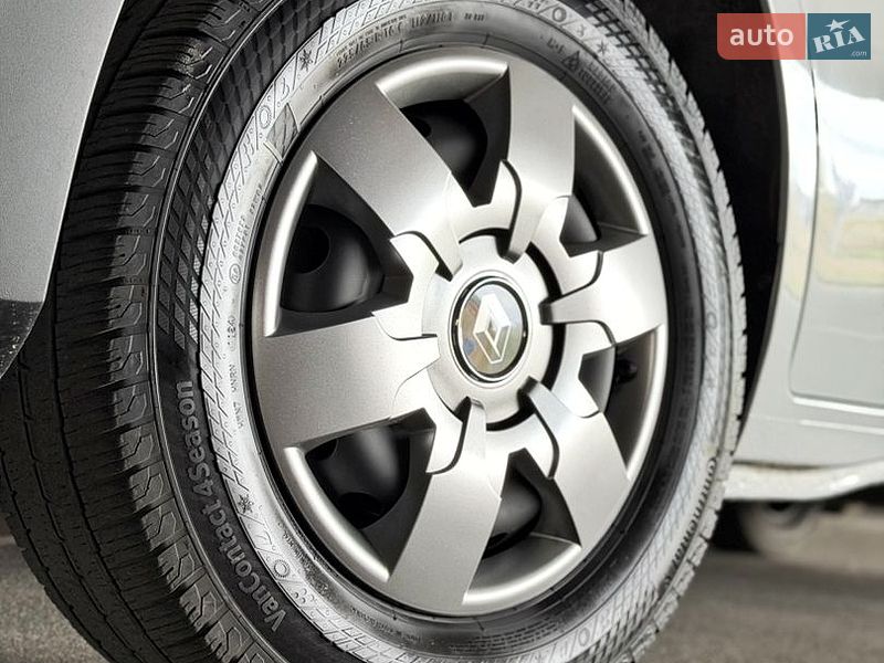 Вантажний фургон Renault Master 2022 в Києві