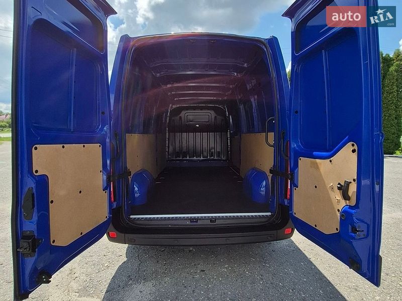 Вантажний фургон Renault Master 2022 в Дубні