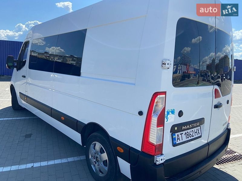 Грузопассажирский фургон Renault Master 2018 в Калуше