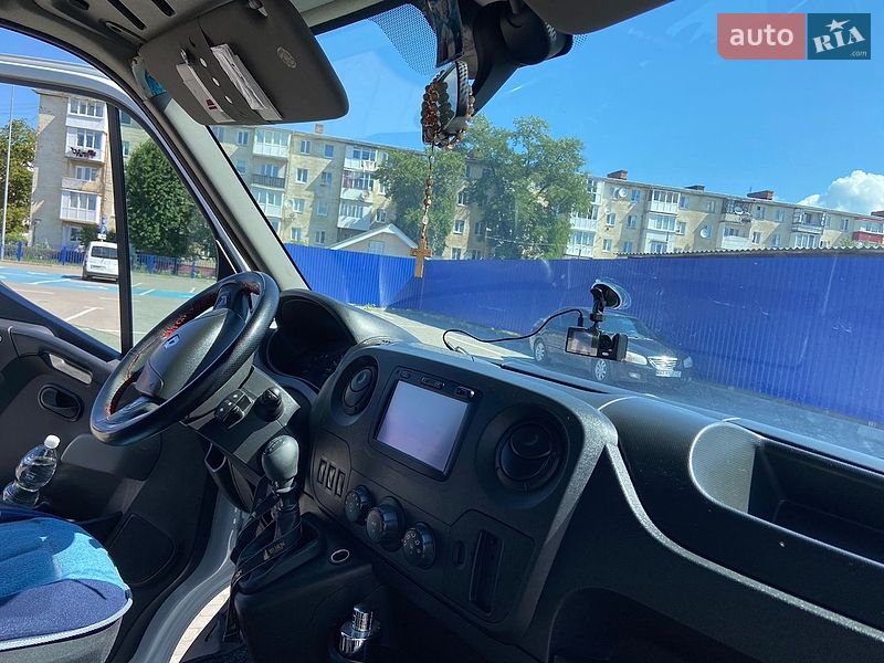 Грузопассажирский фургон Renault Master 2018 в Калуше