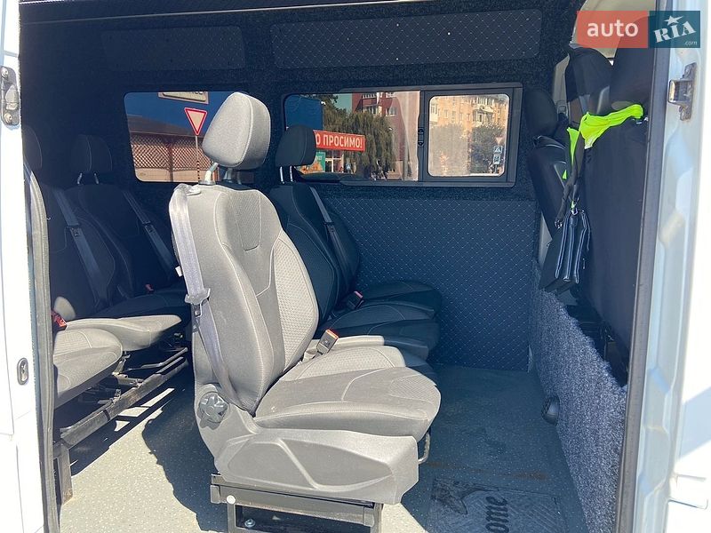 Грузопассажирский фургон Renault Master 2018 в Калуше