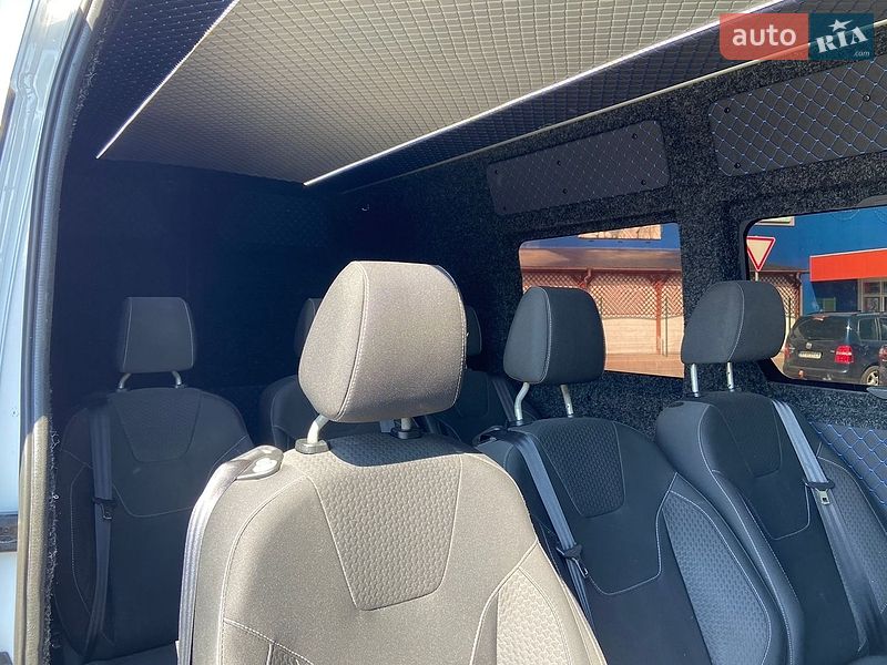 Грузопассажирский фургон Renault Master 2018 в Калуше