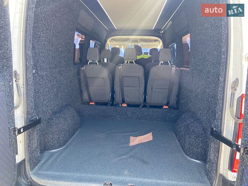 Грузопассажирский фургон Renault Master 2018 в Калуше