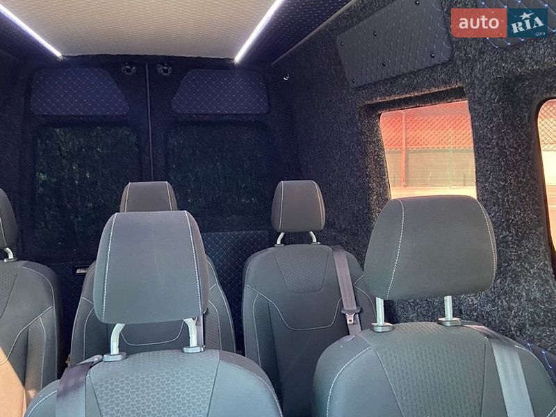 Грузопассажирский фургон Renault Master 2018 в Калуше