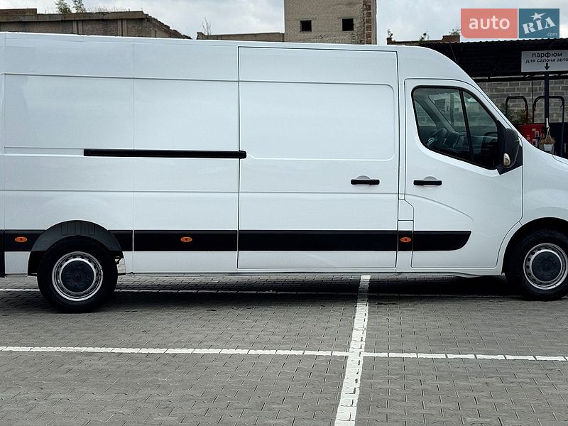 Вантажний фургон Renault Master 2023 в Дубні