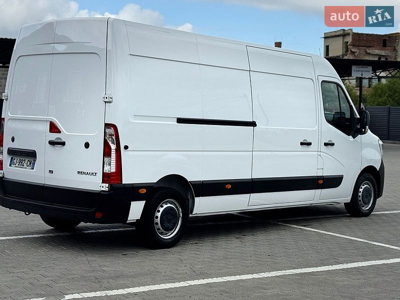 Грузовой фургон Renault Master 2023 в Дубно