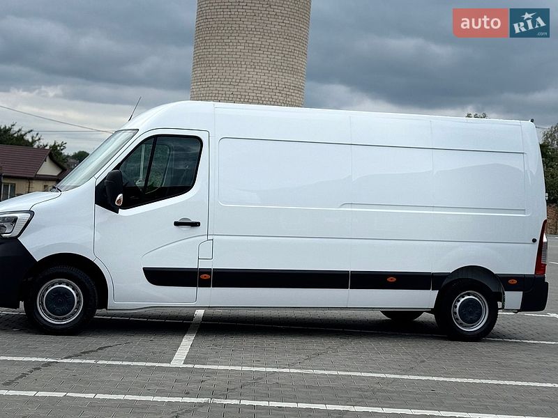 Вантажний фургон Renault Master 2023 в Дубні