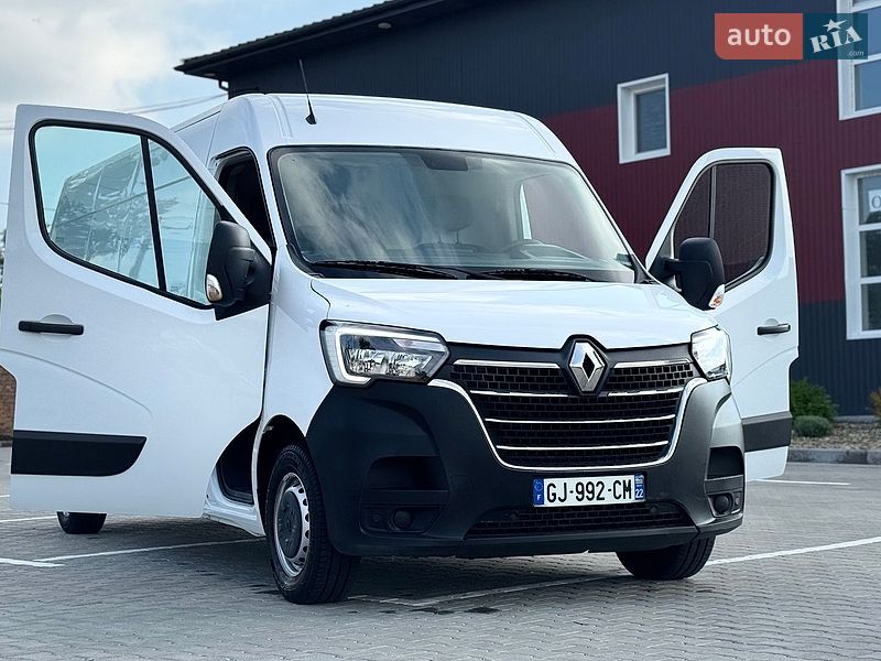 Грузовой фургон Renault Master 2023 в Дубно