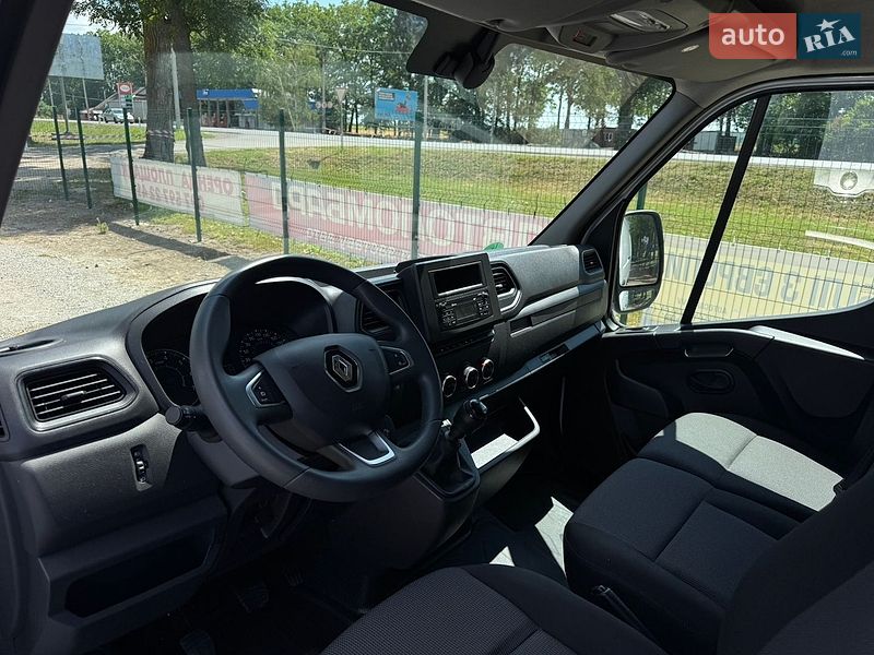 Грузовой фургон Renault Master 2022 в Умани