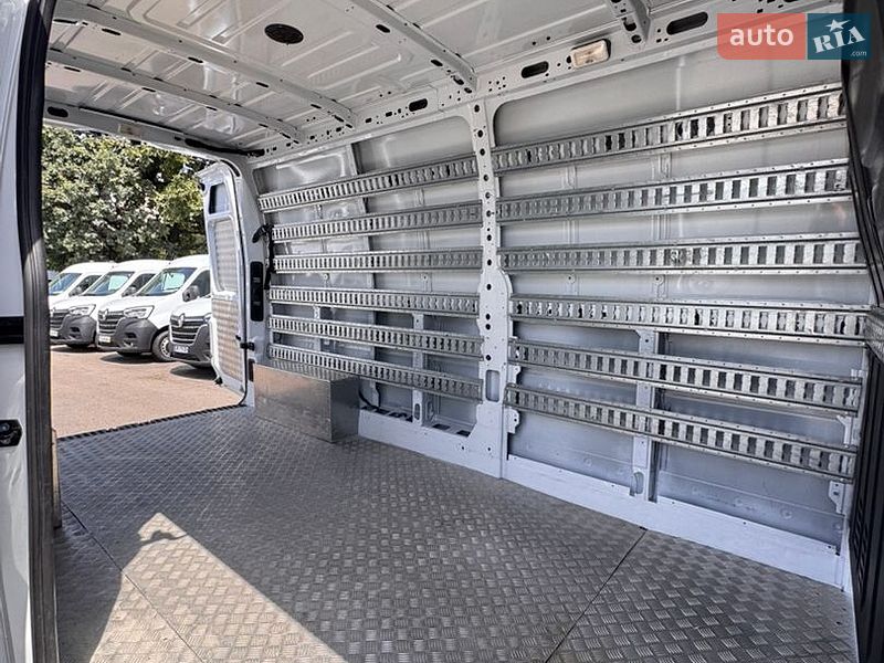 Грузовой фургон Renault Master 2021 в Киеве
