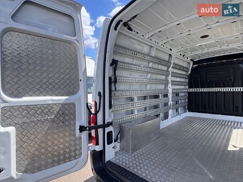 Грузовой фургон Renault Master 2021 в Киеве