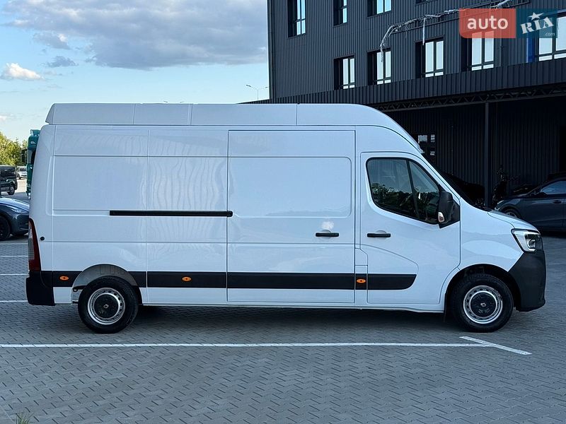 Вантажний фургон Renault Master 2020 в Дубні