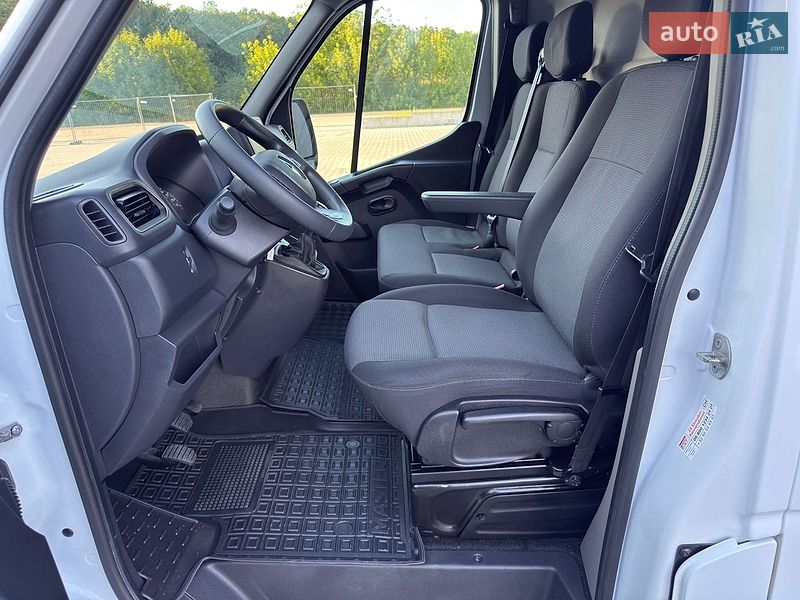 Вантажний фургон Renault Master 2020 в Дубні