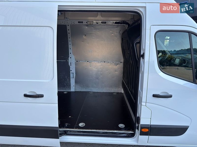 Вантажний фургон Renault Master 2020 в Дубні