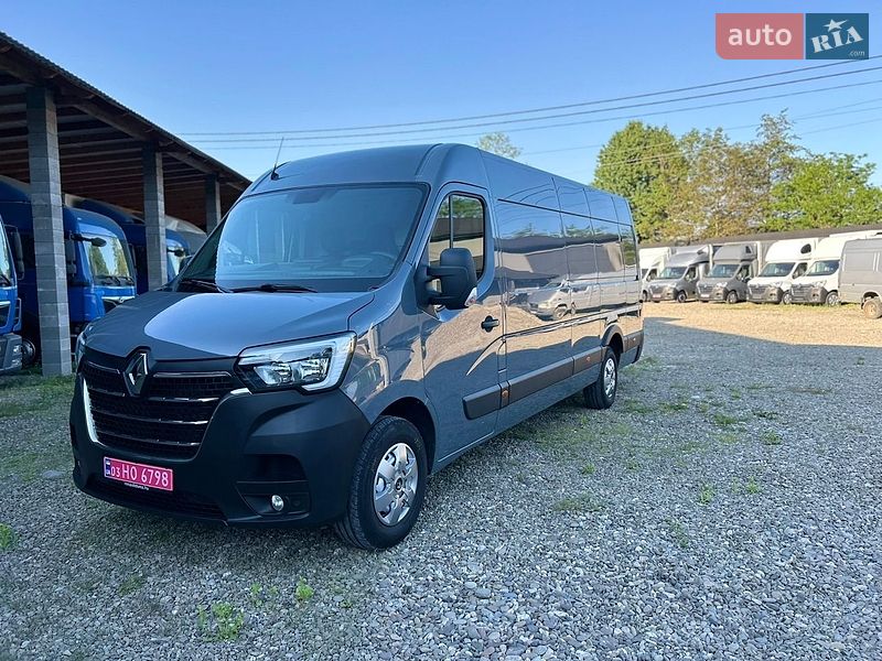 Грузовой фургон Renault Master 2022 в Хусте