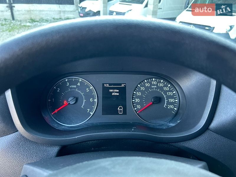 Грузовой фургон Renault Master 2022 в Хусте