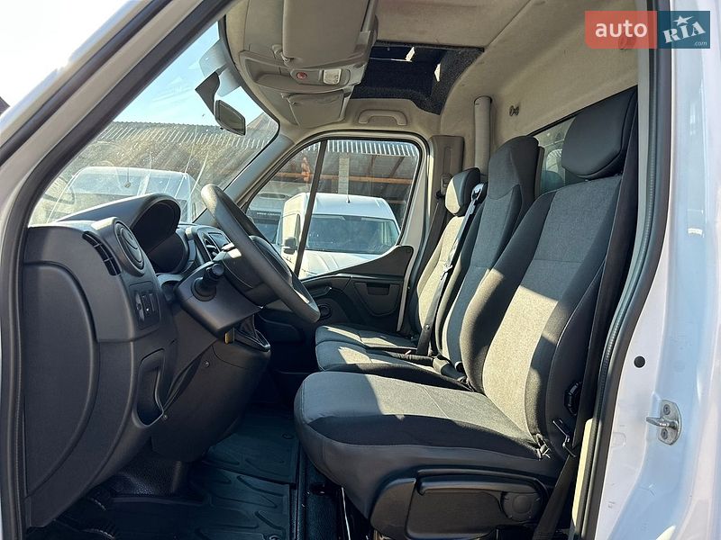 Тентованый Renault Master 2020 в Хусте