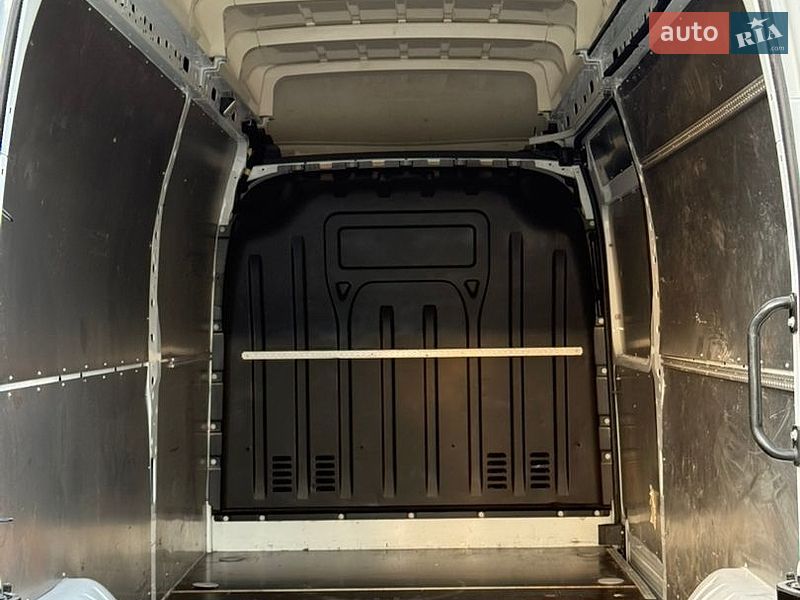 Грузовой фургон Renault Master 2020 в Дубно