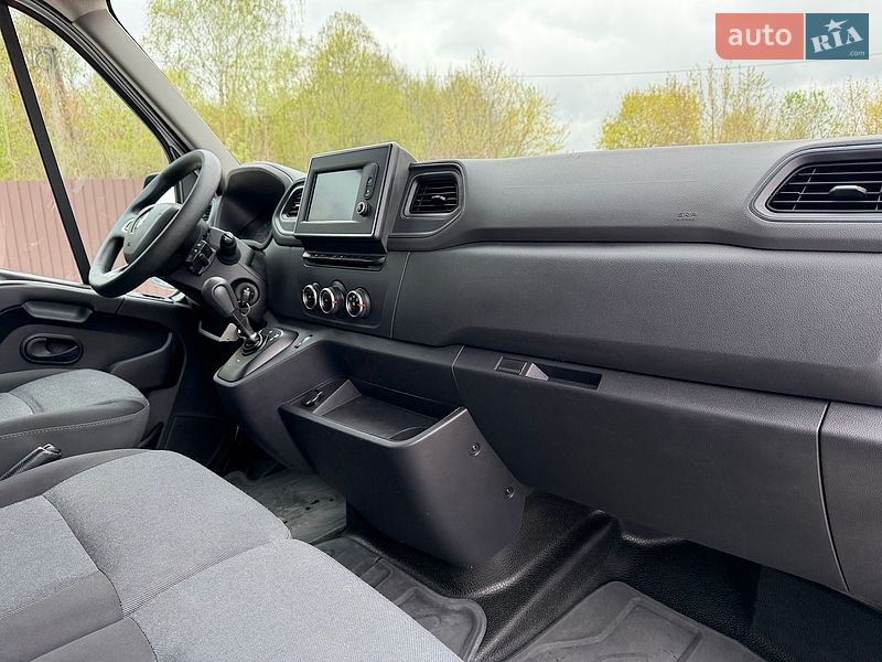 Вантажопасажирський фургон Renault Master 2021 в Млиніві