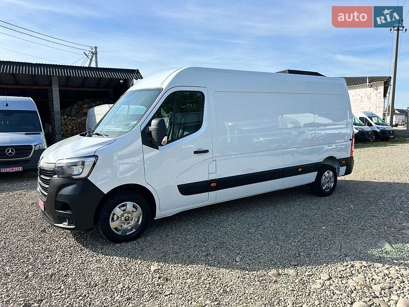 Вантажний фургон Renault Master 2022 в Хусті