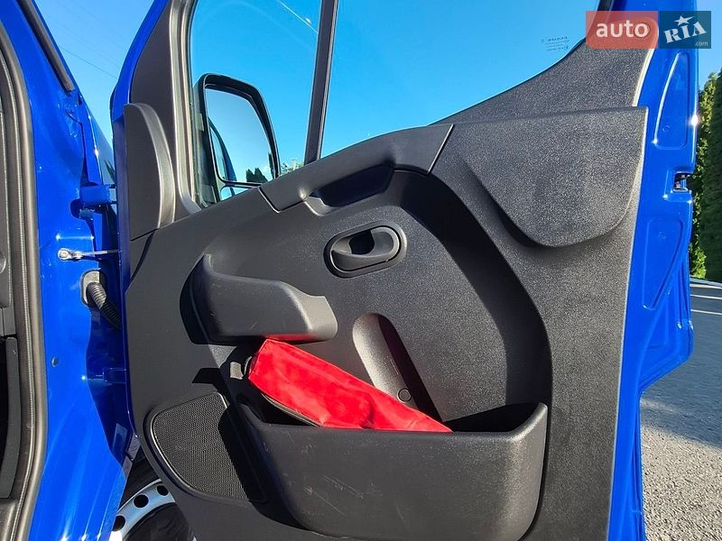 Грузовой фургон Renault Master 2021 в Дубно