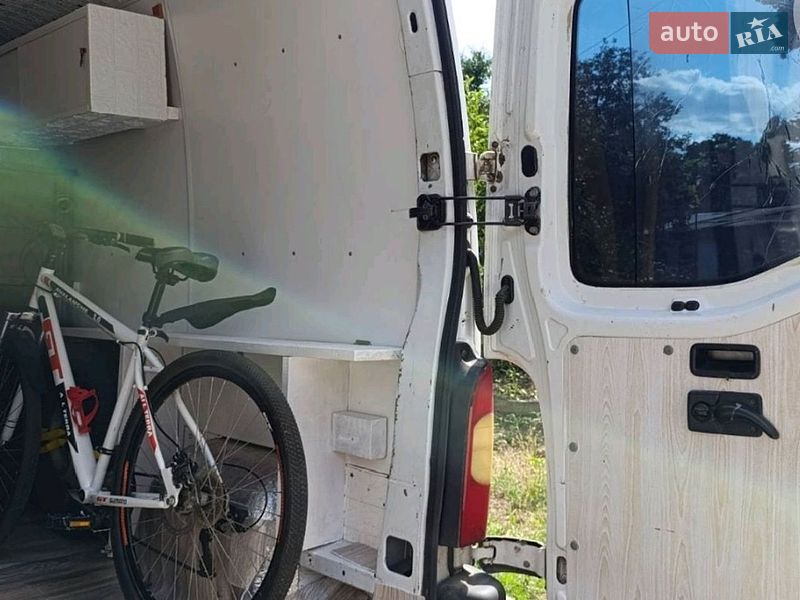 Грузовой фургон Renault Master 2006 в Одессе