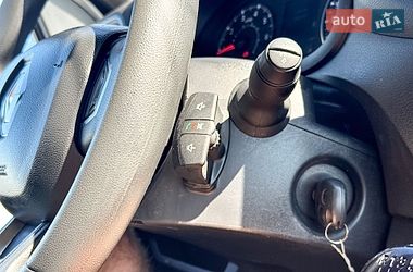 Вантажний фургон Renault Master 2022 в Рівному