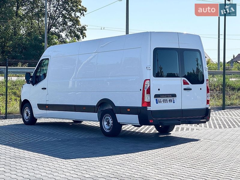 Вантажний фургон Renault Master 2022 в Рівному
