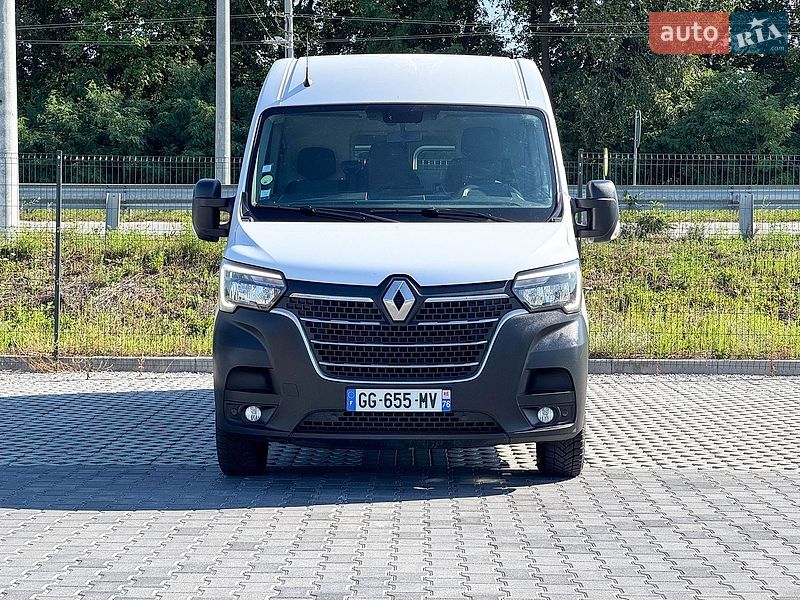 Вантажний фургон Renault Master 2022 в Рівному