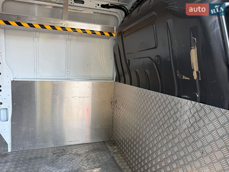 Вантажний фургон Renault Master 2022 в Одесі